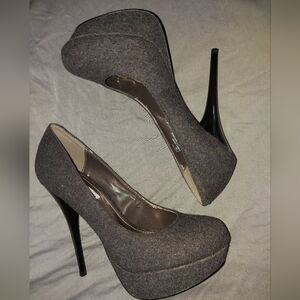 Steve Madden Caryssa Grey Flannel Platform Pumps Size 7.5